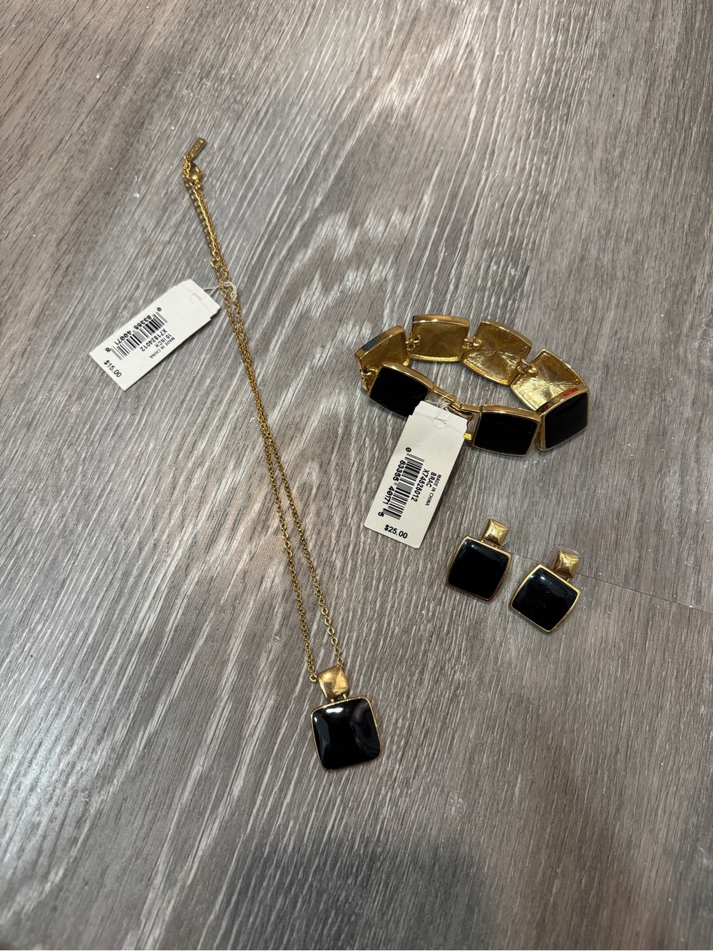 🆕 Vintage costume jewelry
